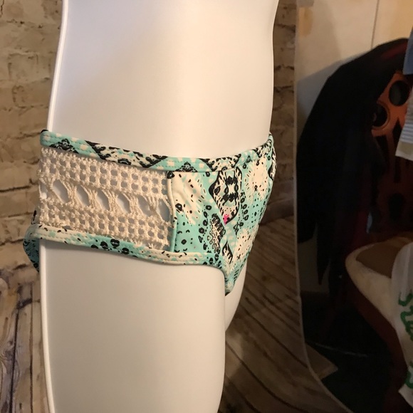 Swimsuit Bikini X-Large Top Large Bottom NWOT Cute - Picture 2 of 4